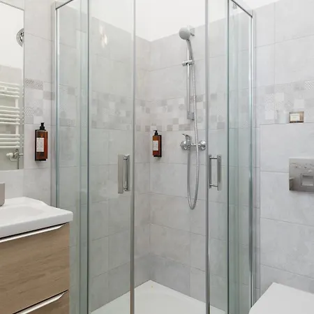 Studio apartment with balcony - Starowiślna 41 *